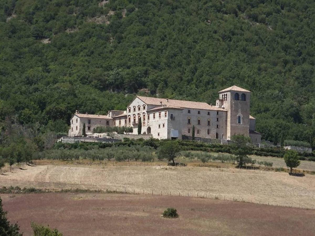 La Bottega Del Fabbro Affitto Breve Villa Contigliano Exterior foto