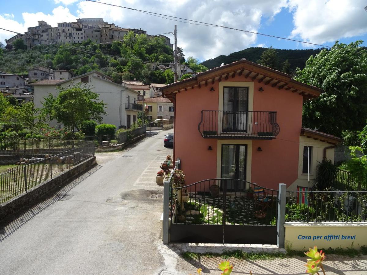 La Bottega Del Fabbro Affitto Breve Villa Contigliano Exterior foto